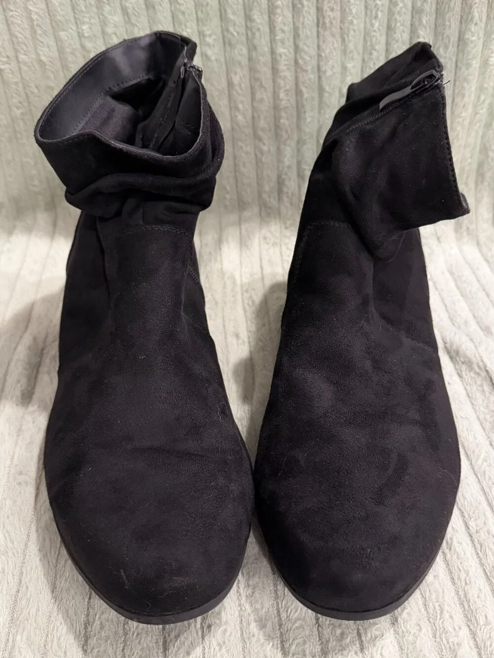 Torrid Size 11 Black Slouch Ankle Boots Booties Side Zip Excellent Condition